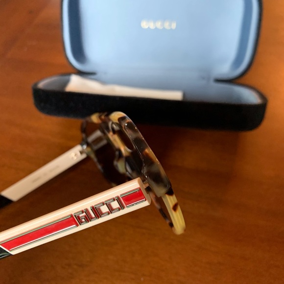 Gucci Tortoise Shell Aviators Sunglasses - Picture 3 of 7